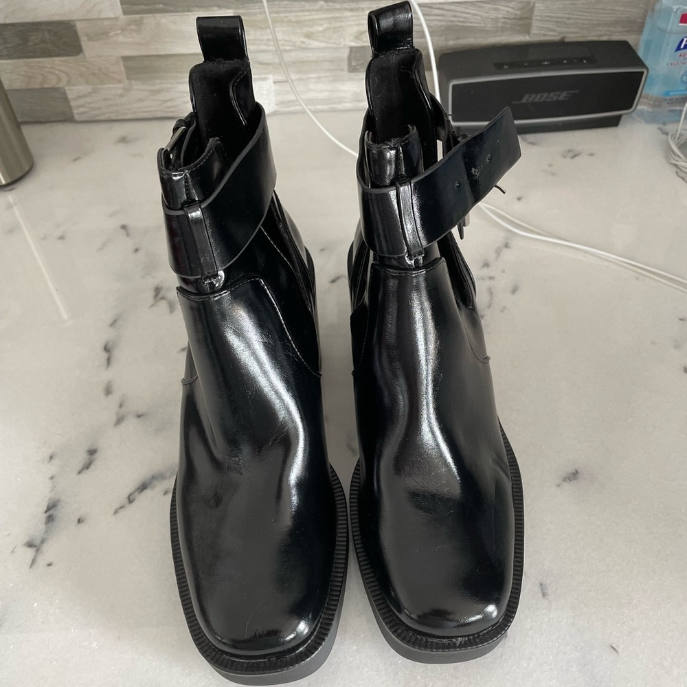 Zara Chunky Booties in Shiny Black Size 37/6.5